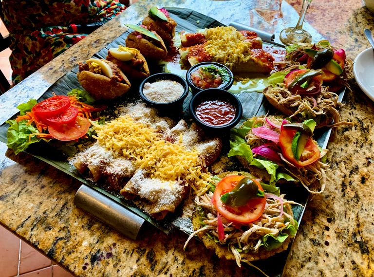 Mâncare mexicană tradițională Yucatan