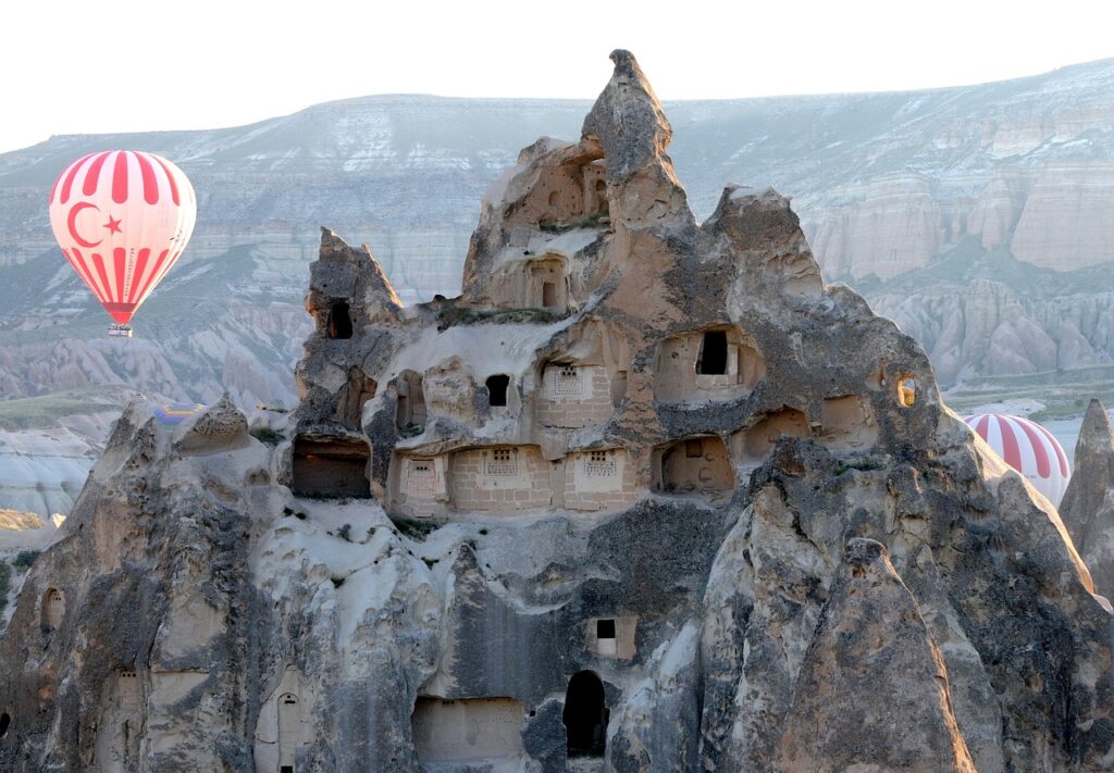 Uchisar Castle balloon